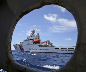 Chinese Coast Guard attempts to block Philippine vessel